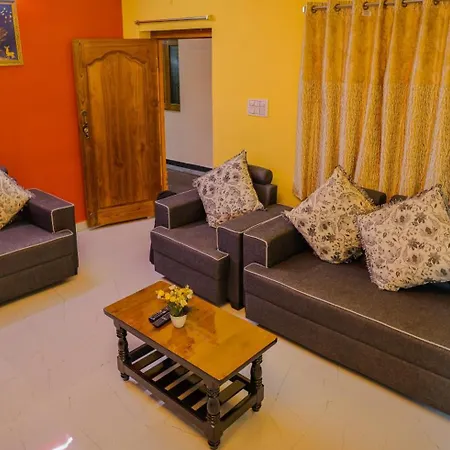 S V Ideal Homestay -2Bhk Service Apartments-Ac Bedrooms, Premium Amities, 2Km To Tiruchanoor Padmavathi Temple , 6Km To Alipiri, 24 Hours Service Boys Available Tirupati Exterior photo